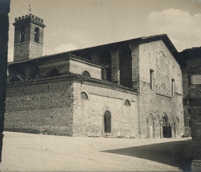 Europeana.eu-446-2y010_0002228-1d48e478539d4ce34fab872550a3a441 san pietro facciata 1926